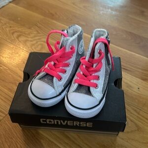 Baby girl high top converse